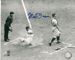 Autographed HOF'R MONTE IRVIN 8x10 New York Giants Photo