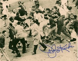 AUTOGRAPHED JOHNNY KUCKS 8x10 New York Yankees Photo