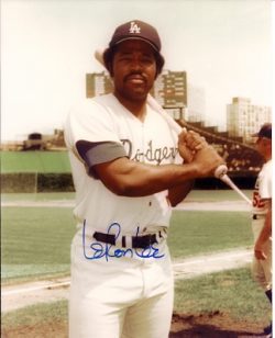 AUTOGRAPHED LERON LEE 8x10 Los Angeles Dodgers photo
