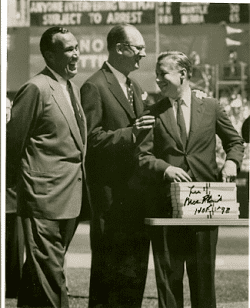 Autographed HOF'R LEE MACPHAIL  photo