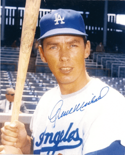 AUTOGRAPHED  GENE MICHAEL 8x10  Los Angels Dodgers photo