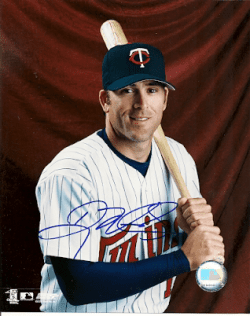 AUTOGRAPHED   Doug Mientkiewicz- Minnesota Twins photo