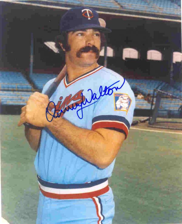 AUTOGRAPHED  DANNY WALTON 8X10 Minnesota Twins pHOTO