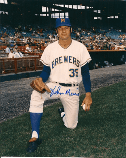 AUTOGRAPHED  photo JOHN MORRIS  Milwaukee Brewers