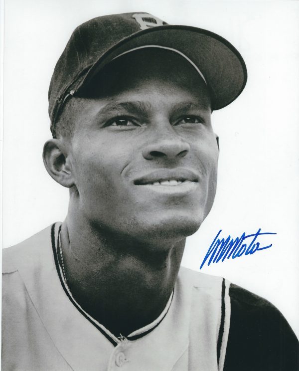 Autographed MANNY MOTA 8X10 Pittsburgh Pirates Photo