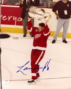 Autographed LARRY MURPHY 8x10 Detroit Red Wings Photo