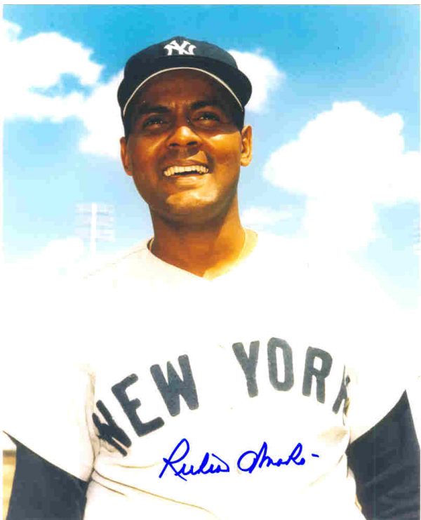 AUTOGRAPHED RUBEN AMARO 8x10 New York Yankees Photo