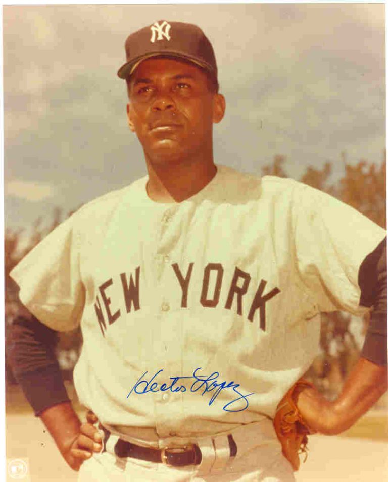 AUTOGRAPHED HECTOR LOPEZ 8x10 New York Yankees Photo Main Line Autographs