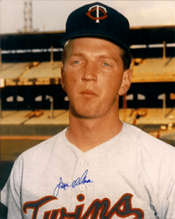 AUTOGRAPHED JIM OLLOM -  Minnesota Twins photo