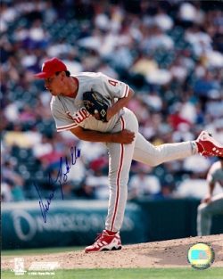AUTOGRAPHED VINCENTE PADILLA  photo  Philadelphia Phillies