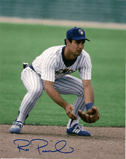 AUTOGRAPHED ROB PICCIOLO 8x10 Milwaukee Brewers Photo