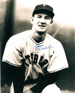 AUTOGRAPHED  GEORGE STRICKLAND 8x10 Pittsburgh Pirates Photo