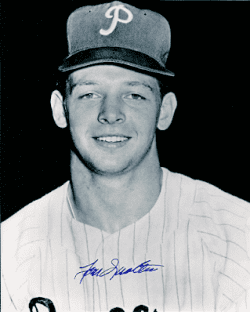 AUTOGRAPHED TOM QUALTERS photo  Philadelphia Phillies