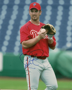 AUTOGRAPHED  photo AARON ROWAND  Phillies