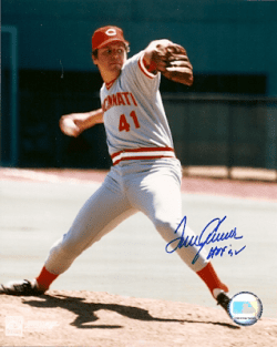 Autographed  TOM SEAVER 8X10 Cincinnati Reds Photo