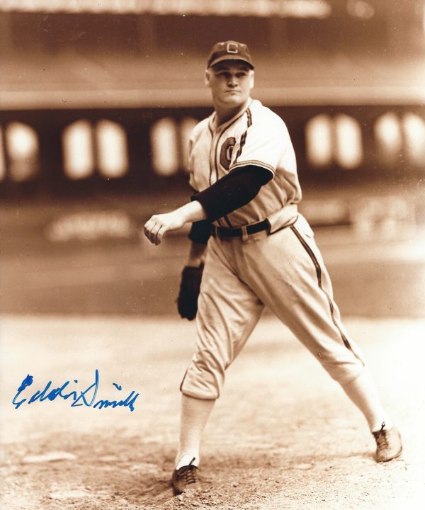 AUTOGRAPHED EDDIE SMITH  8X10 Chicago White Sox Photo