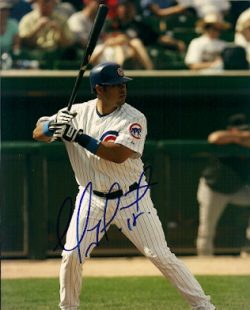 AUTOGRAPHED GEOVANY SOTO 8X10 Chicago Cubs Photo