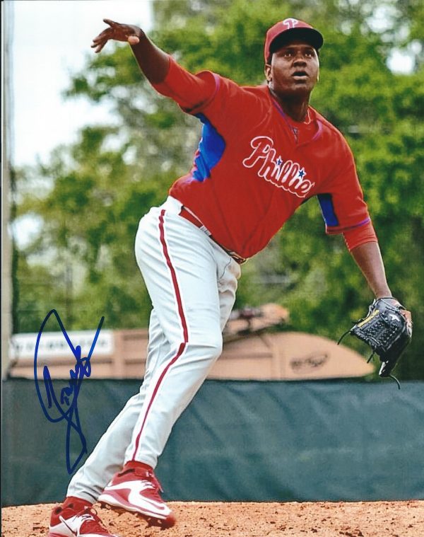 AUTOGRAPHED JOSE TAVERAS 8X10 Philadelphia Phillies Photo