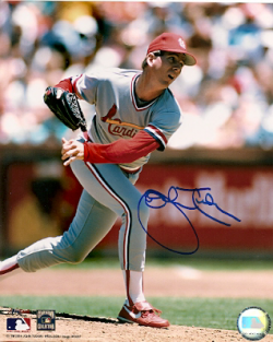 AUTOGRAPHED JOHN TUDOR St. Louis Cardinals photo