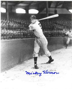 AUTOGRAPHED photo MICKEY VERNON Washington Senators