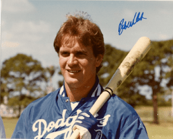 AUTOGRAPHED BOB WELCH 8x10 Los Angeles Dodgers photo