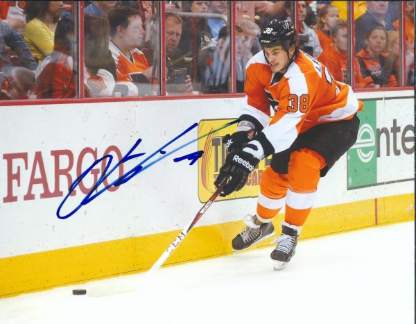 Autographed Oliver Lauridsen  8X10 Philadelphia Flyers Photo