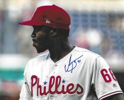 AUTOGRAPHED EDGAR GARCIA 8X10 Philadelphia Phillies Photo