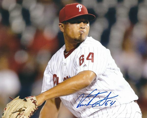 AUTOGRAPHED VICTOR ARANO 8X10 Philadelphia Phillies Photo