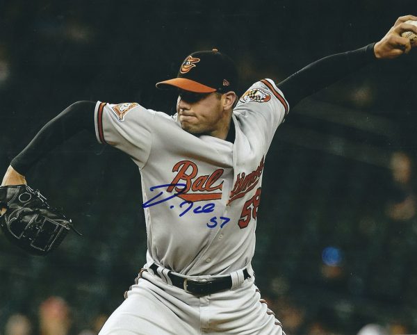 AUTOGRAPHED DONNIE HART 8X10 Baltimore Orioles Photo