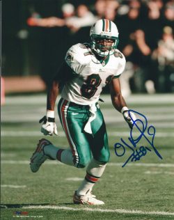 Autographed  OJ MCDUFFIE 8X10 Miami Dolphins  photo