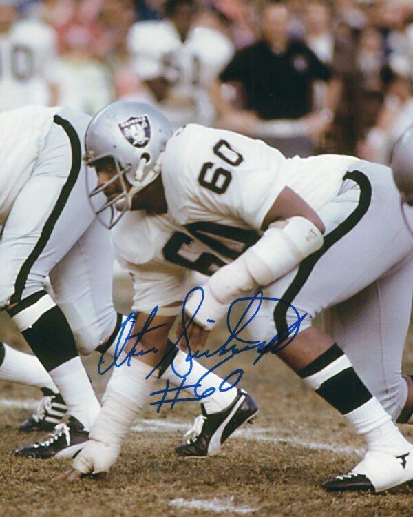 Autographed OTIS SISTRUNK 8x10 Oakland Raiders photo