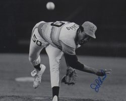 AUTOGRAPHED J.R. RICHARD 8x10 Houston Astros Photo