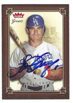Autographed STEVE GARVEY 2004 Fleer Greats of the Game Card