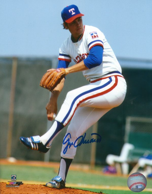AUTOGRAPHED GEORGE MEDICH 8X10 Texas Rangers Photo