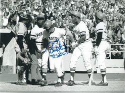 Autographed BOB ROBERTSON 8X10 Pittsburgh Pirates Photo
