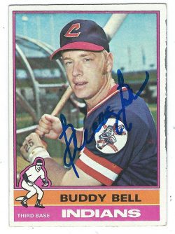 Autographed BUDDY BELL 1976 Topps Card