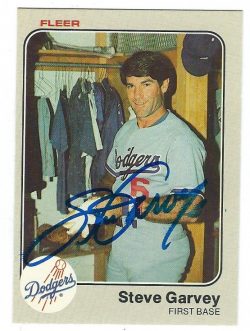 Autographed STEVE GARVEY 1983 Fleer card