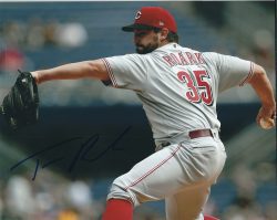 AUTOGRAPHED TANNER ROARK 8X10 Cincinnati Reds Photo