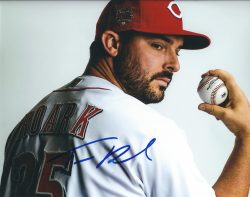 AUTOGRAPHED TANNER ROARK 8X10 Cincinnati Reds Photo