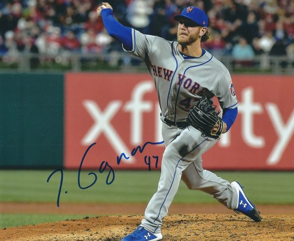 Autographed DREW GAGNON 8X10 New York Mets photo