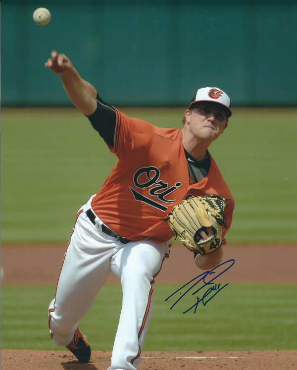 AUTOGRAPHED DAVID HESS 8X10 Baltimore Orioles Photo