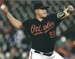 AUTOGRAPHED LUIS ORTIZ 8X10 Baltimore Orioles Photo