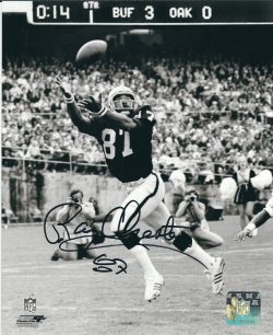 Autographed  RAYMOND CHESTER 8X10 Oakland Raiders photo