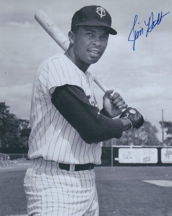 AUTOGRAPHED JIM HOLT 8X10 Minnesota Twins photo
