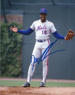 AUTOGRAPHED DOC GOODEN 8X10 New York Mets photo