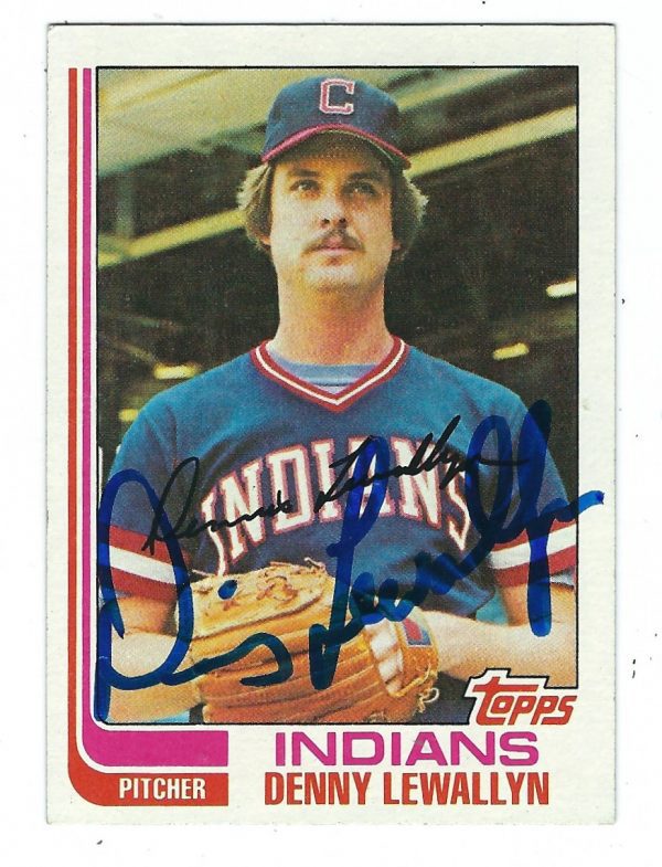 Autographed DENNY LEWALLYN 1982 Topps card