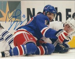 Autographed NIGEL DAWES 8X10 New York Rangers Photo