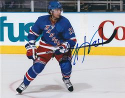 Autographed CHRIS HIGGINS 8X10 New York Rangers Photo