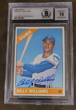 Autographed 1966 Topps Billy Williams Card #560 Beckett BAS Slabbed Autograph Graded 10