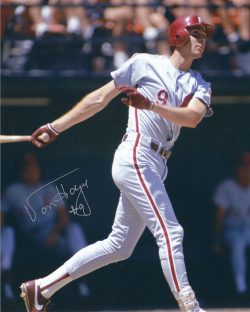 AUTOGRAPHED VON HAYES 8X10 Philadelphia Phillies Photo